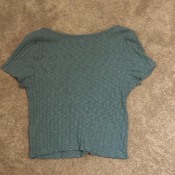 urban outfitters crop top - Picture 2 of 3